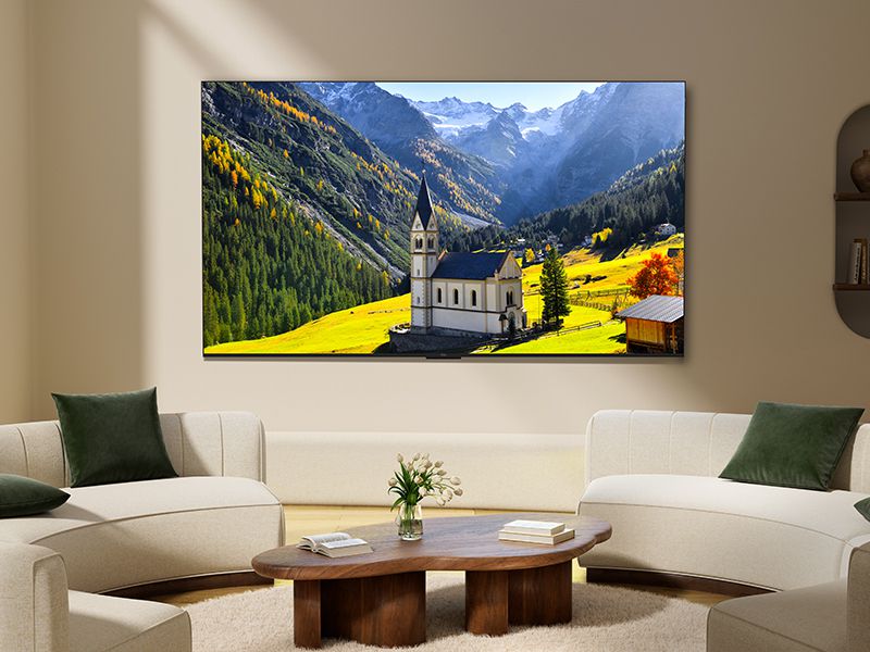 Lifestylebild zur TCL C765-Serie